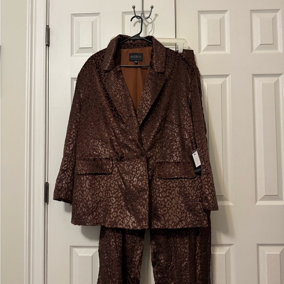 Eloquii Jackets & Blazers - Brown Textured Women's Suit by Eloquii, 2 piece pantsuit